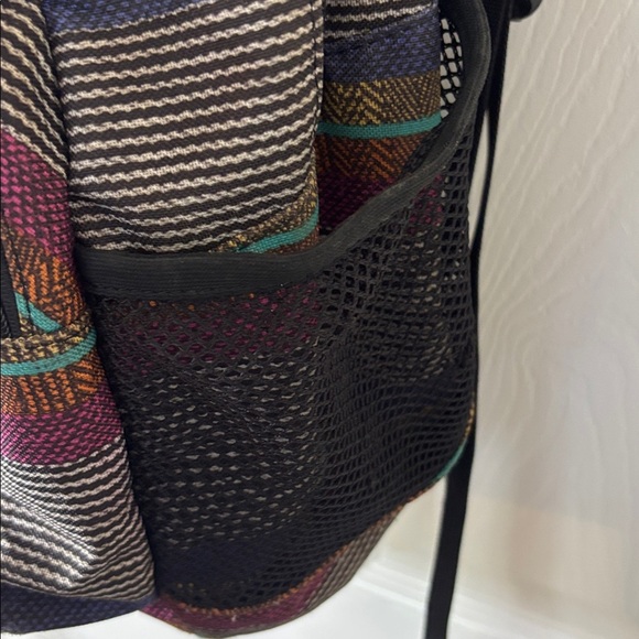 Dakine Large Multicolor Unisex Striped Backpack with Padded Back and Straps - Picture 4 of 13